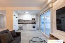 Apartamento en Motril - Apartamento de lujo con vistas a la piscina y al jardín