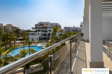 Apartamento en Motril - Apartamento de lujo con vistas al campo de golf, piscina y montaña