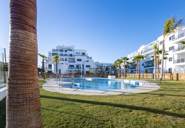 Apartamento en Motril - Aguacate Beach - Ático de lujo con vistas a la piscina y a la montaña Apartamento en Motril - Aguacate Beach - Ático de lujo con vistas a la piscina y a la montaña