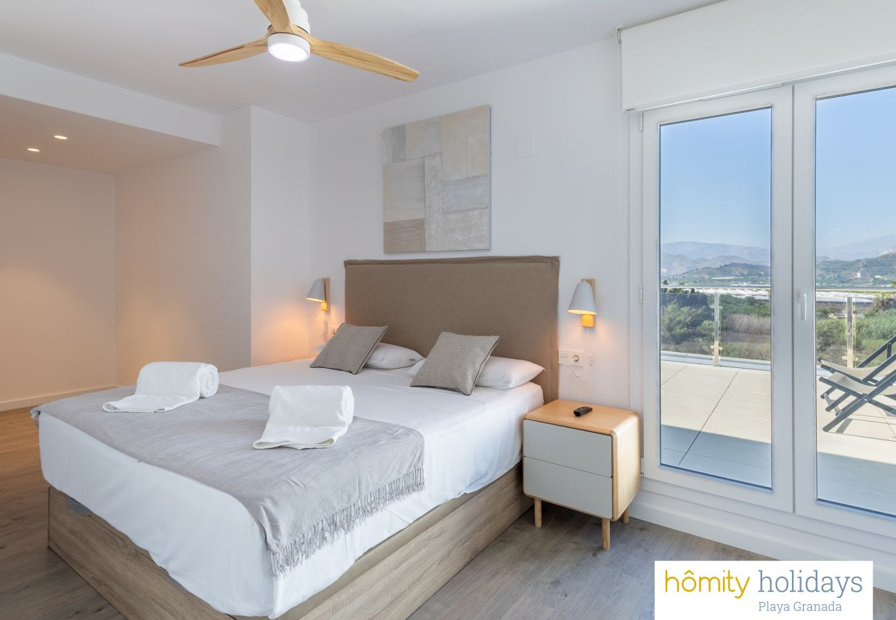 Apartamento en Motril - Aguacate Beach - Ático de lujo con vistas a la piscina y a la montaña Apartamento en Motril - Aguacate Beach - Ático de lujo con vistas a la piscina y a la montaña