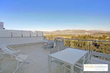 Apartamento en Motril - Aguacate Beach - Ático de lujo con vistas a la piscina y a la montaña
