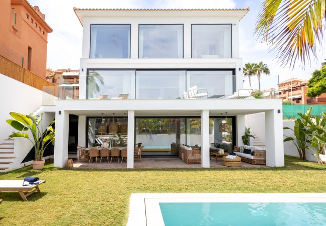 Villa en Motril - VilIa de lujo con dos piscinas privadas Villa en Motril - VilIa de lujo con dos piscinas privadas