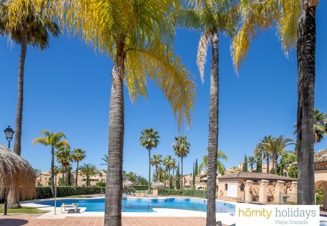 Apartamento en Estepona - La Cartuja Golf - Apartamento de lujo con vistas al jardín Apartamento en Estepona - La Cartuja Golf - Apartamento de lujo con vistas al jardín