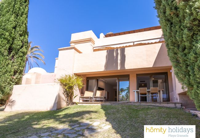 Apartamento en Estepona - La Cartuja Golf - Apartamento de lujo con vistas al jardín Apartamento en Estepona - La Cartuja Golf - Apartamento de lujo con vistas al jardín