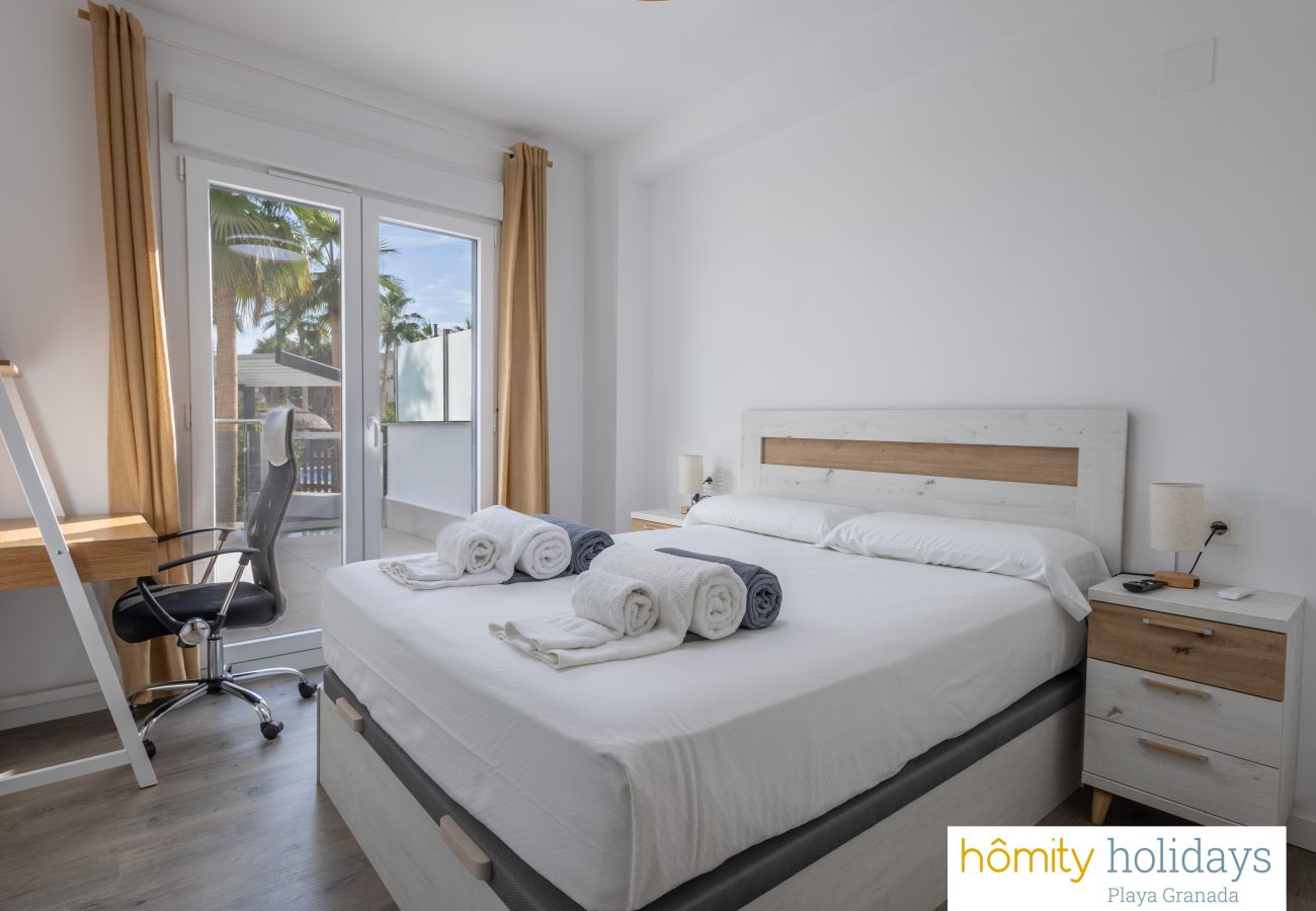 Apartamento en Motril - Aguacate Beach - Apartamento de lujo con vistas a la piscina y al campo de golf Apartamento en Motril - Aguacate Beach - Apartamento de lujo con vistas a la piscina y al campo de golf