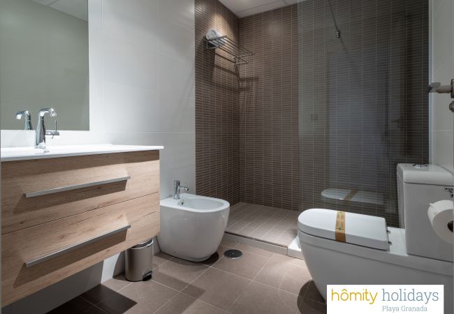 Apartamento en Motril - Los Moriscos II - Nura - Apartamento de lujo con vistas al jardín y la montaña Apartamento en Motril - Los Moriscos II - Nura - Apartamento de lujo con vistas al jardín y la montaña