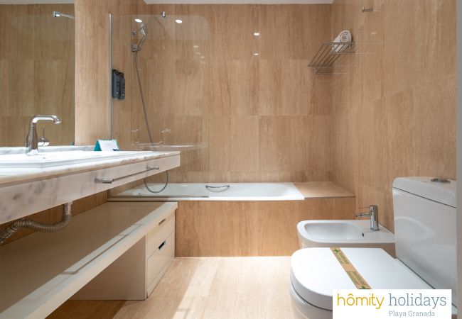 Apartamento en Motril - Los Moriscos II - Nura - Apartamento de lujo con vistas al jardín y la montaña Apartamento en Motril - Los Moriscos II - Nura - Apartamento de lujo con vistas al jardín y la montaña