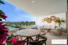 Apartamento en Motril - Mar de Fabiola - Apartamento de lujo con vistas a la piscina  y al campo de golf