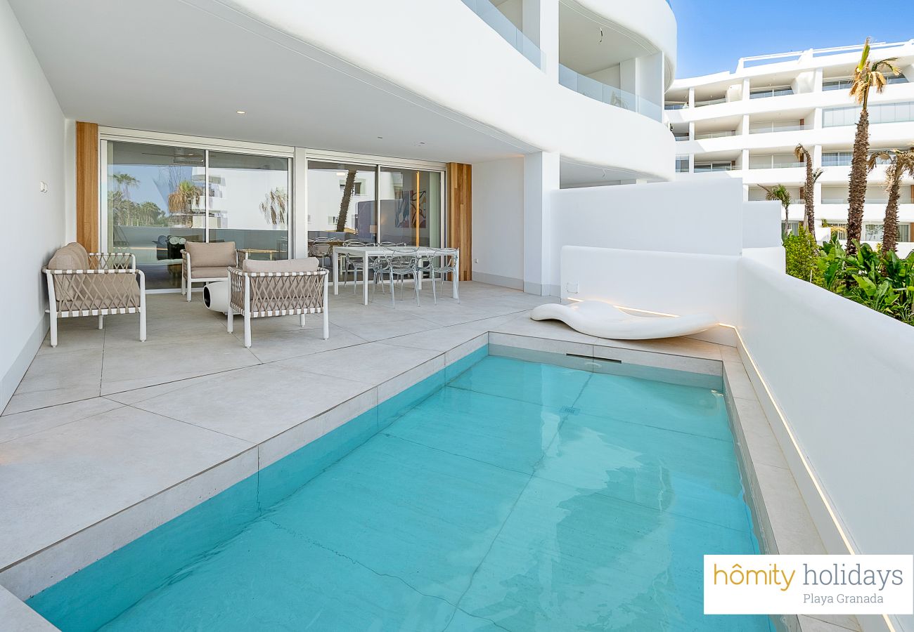 Apartamento en Motril - Apartamento de lujo con piscina privada y vistas al campo de golf