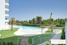 Apartamento en Motril - Apartamento de lujo con piscina privada y vistas al campo de golf
