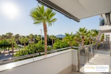 Apartamento en Motril - Apartamento de lujo con vistas a la montaña y al campo de golf