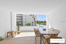 Apartamento en Motril - Apartamento de lujo con vistas al campo de golf y a la piscina