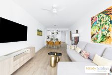 Lejlighed i Motril - Mar de Fabiola - Apartamento de lujo con vistas a la piscina y jardín 