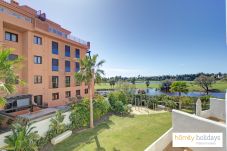 Lejlighed i Motril - Mar de Astrid – Luksuslejlighed med udsigt over golfbanen og haven