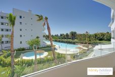 Lejlighed i Motril - Apartamento de lujo con vistas al campo de golf y a la piscina