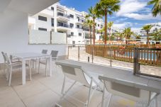Apartment in Motril - Luxury flat with pool and garden views