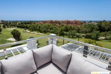 Apartment in Motril - Luxury penthouse with sea and golf course views