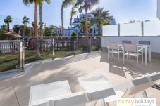 Apartment in Motril - Apartamento de lujo con vistas a la piscina y al campo de golf