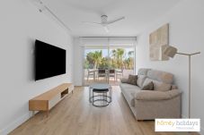 Apartment in Motril - Apartamento de lujo con vistas al campo de golf y jardín